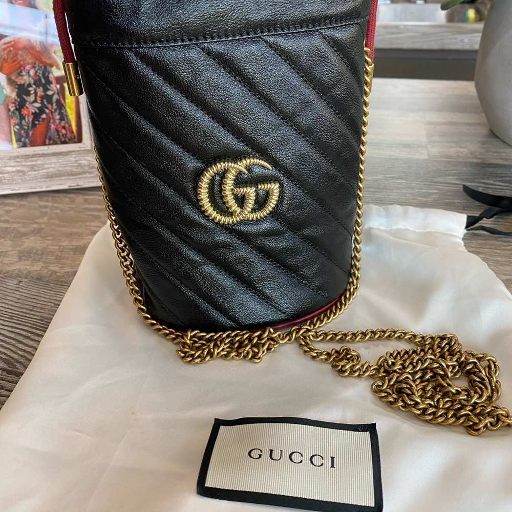 Gucci GG Marmont Bucket Bag